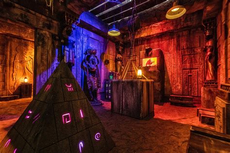 Conquer the challenges and escape the curse in the mummy escape room